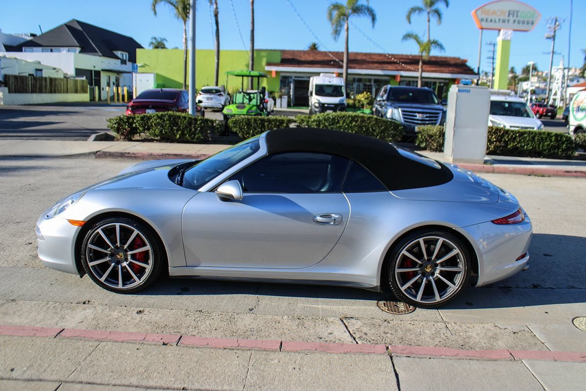 Used 2016 Porsche 911 Carrera 4S w/ Sport Chrono Package AWD/4WD image 13