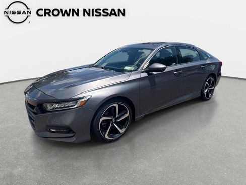 Used 2018 Honda Accord Sport image 2