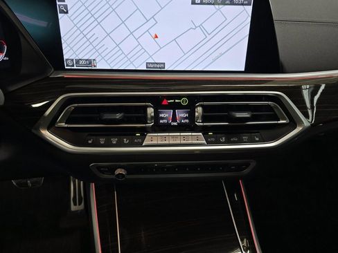 Used 2023 BMW X5 xDrive40i w/ M Sport Package image 11