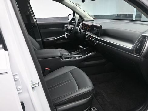 Used 2026 Kia Sorento S FWD image 25