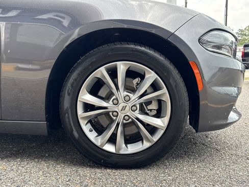 Used 2022 Dodge Charger SXT image 3