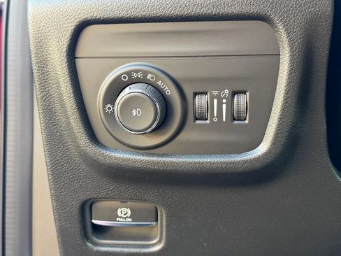 New 2025 Jeep Grand Cherokee Limited image 23