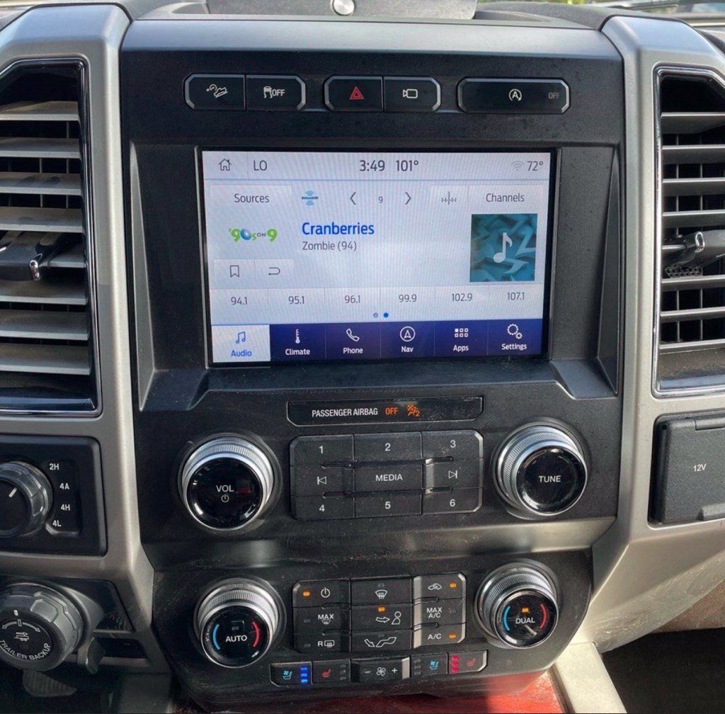 Used 2019 Ford F150 King Ranch w/ Equipment Group 601A Luxury AWD/4WD image 18