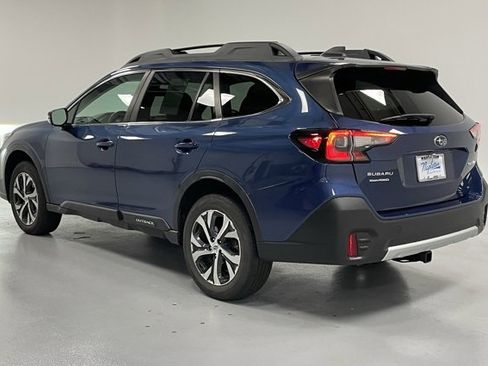 Used 2022 Subaru Outback Limited image 3