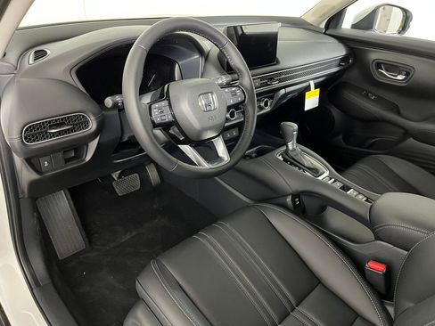 New 2026 Honda HR-V EX-L image 3