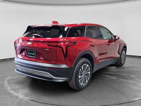 Used 2025 Chevrolet Blazer EV LT AWD/4WD image 3