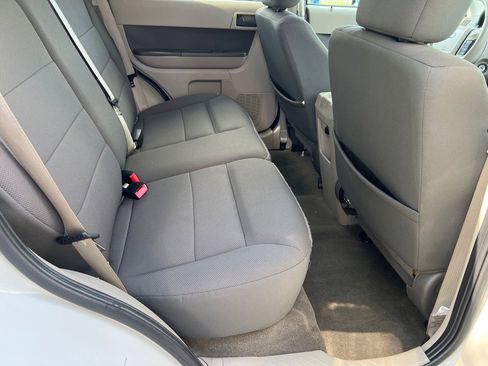 Used 2010 Ford Escape XLT FWD image 10