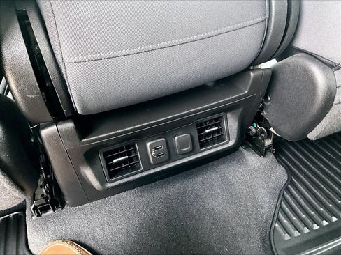 Used 2020 Chevrolet Silverado 1500 LT w/ All-Star Edition AWD/4WD image 12