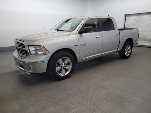 Used 2017 RAM 1500 Lone Star RWD image 2