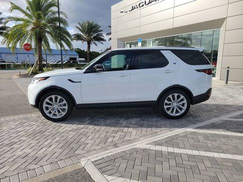 New 2025 Land Rover Discovery S AWD/4WD image 2
