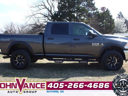 Used 2018 RAM 2500 Tradesman w/ Chrome Appearance Group image 13