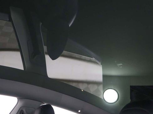 Used 2020 Tesla Model Y Long Range AWD/4WD image 23