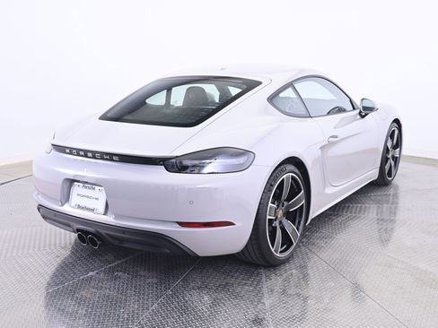 Certified 2025 Porsche 718 Cayman RWD image 7
