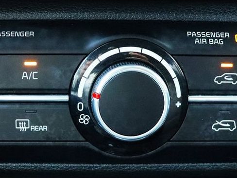 Used 2024 Kia Soul LX w/ Option Group 015 image 43