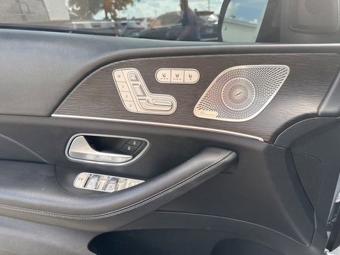 Used 2024 Mercedes-Benz GLE 450 4MATIC image 11