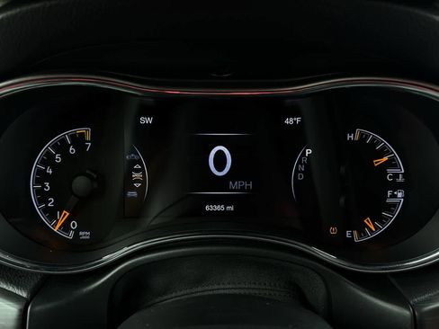 Used 2019 Jeep Grand Cherokee Limited image 17