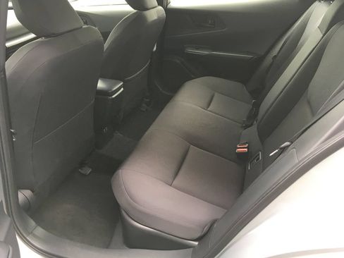Used 2025 Toyota Prius LE FWD image 25