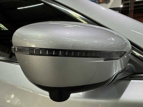 Used 2016 Nissan Rogue SL w/ SL Premium Package image 20