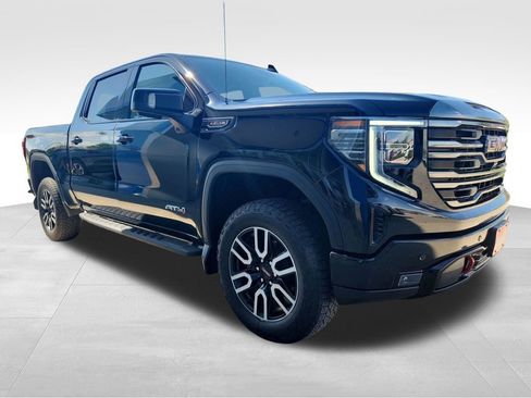 Certified 2024 GMC Sierra 1500 AT4 w/ Technology Package AWD/4WD image 5