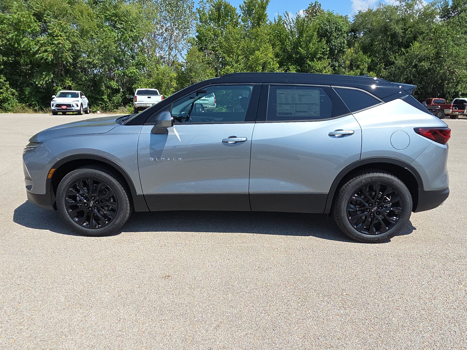 New 2026 Chevrolet Blazer LT w/ Convenience Package FWD image 5