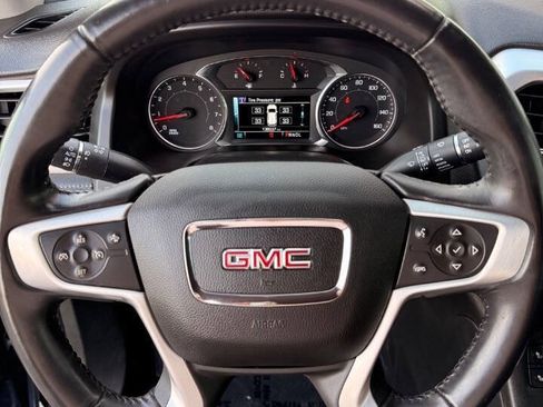 Used 2018 GMC Acadia SLT AWD/4WD image 13
