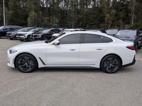 Used 2023 BMW i4 eDrive40 w/ Premium Package image 6