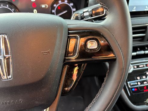 Certified 2022 Lincoln Corsair FWD image 18