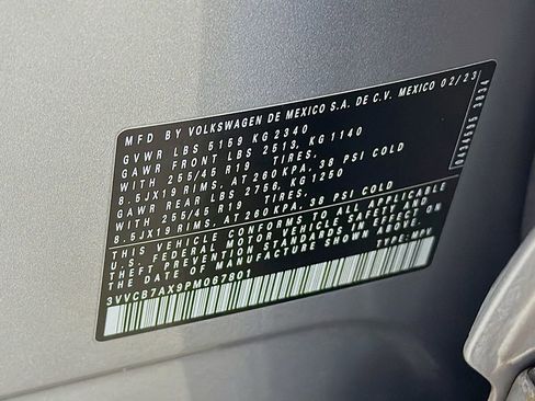 Used 2023 Volkswagen Tiguan SE R-Line FWD image 41