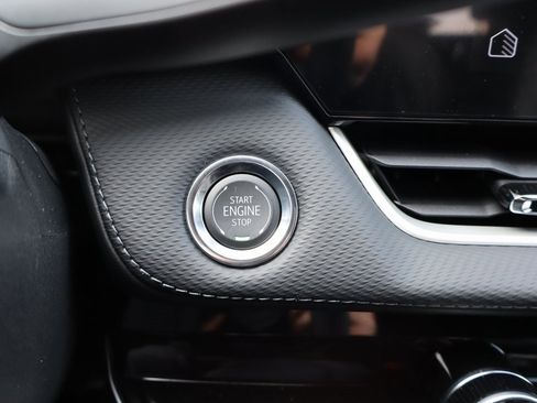 New 2026 Chevrolet Equinox LT w/ Convenience Package II image 15