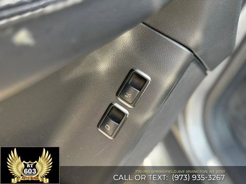 Used 2015 Mercedes-Benz GL 450 4MATIC w/ Lighting Package image 9