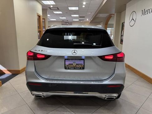 Used 2025 Mercedes-Benz GLA 250 image 4