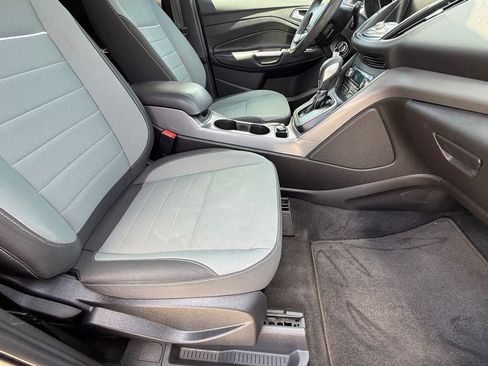Used 2014 Ford Escape SE w/ Equipment Group 201A FWD image 10