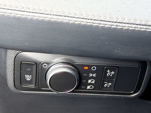 Used 2021 Ford Mustang Mach-E Select w/ Comfort/Technology Package AWD/4WD image 22