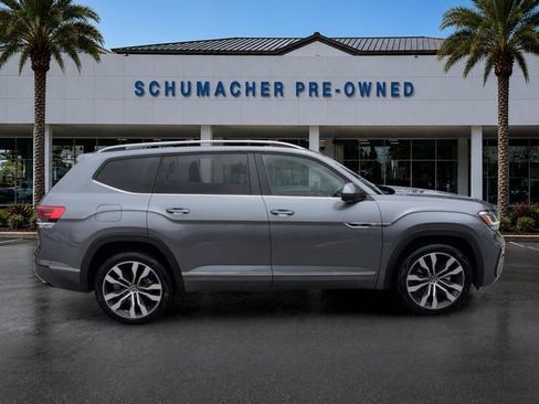 Certified 2021 Volkswagen Atlas SEL R-Line FWD image 8