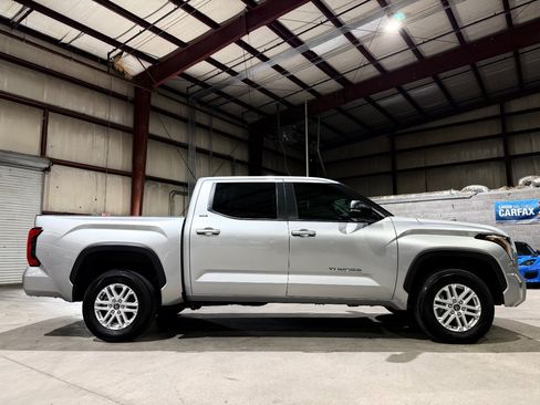 Used 2024 Toyota Tundra SR5 w/ SR5 Premium Package AWD/4WD image 4