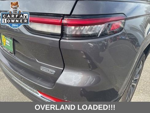 Used 2023 Jeep Grand Cherokee Overland w/ Luxury Tech Group IV image 37