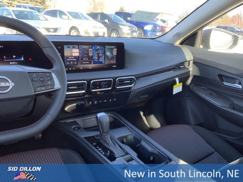 New 2026 Nissan Sentra SR w/ Floor Mat Package image 7