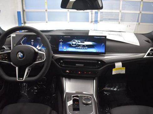 New 2026 BMW 330i xDrive Sedan w/ M Sport Package AWD/4WD image 5