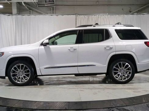 Used 2022 GMC Acadia Denali w/ Denali Ultimate Package image 5
