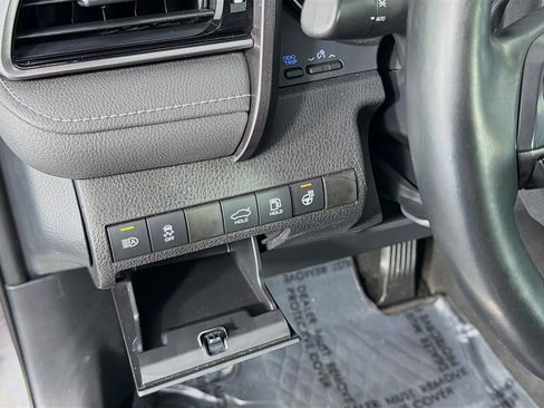 Used 2023 Toyota Camry SE FWD image 35