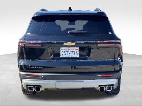 New 2025 Chevrolet Traverse LT image 3