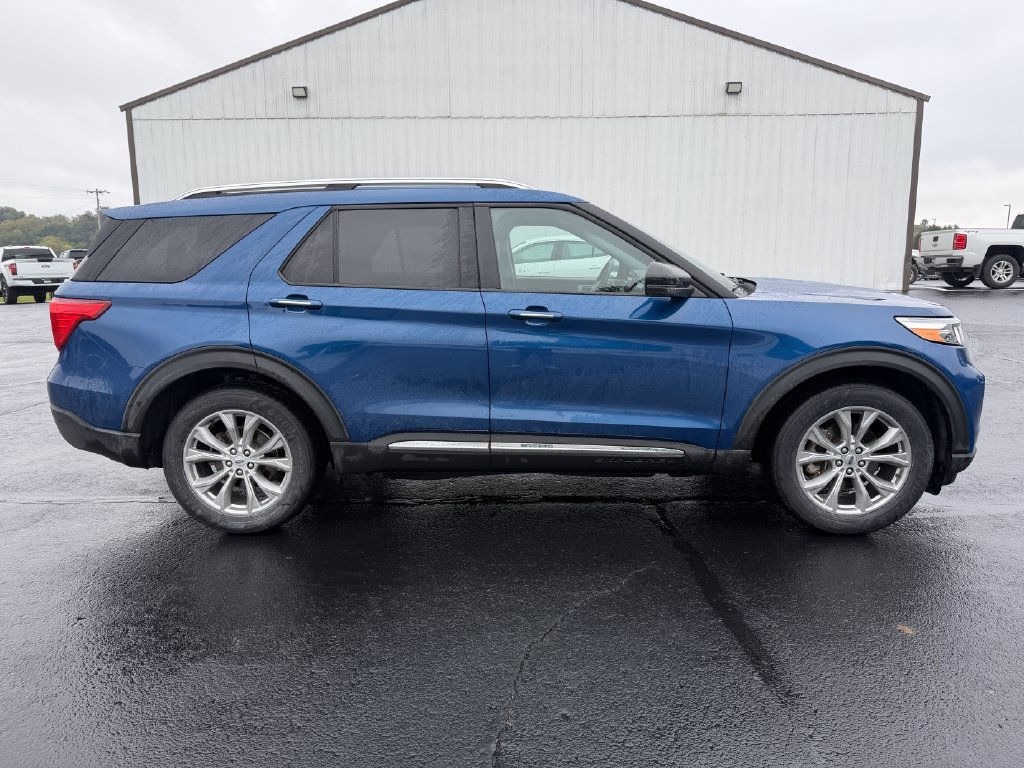 Used 2021 Ford Explorer Limited w/ Equipment Group 301A AWD/4WD image 4