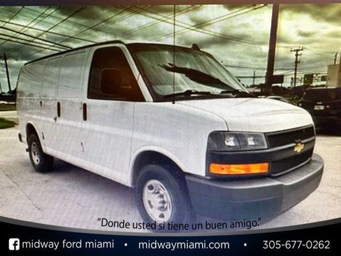 Used 2020 Chevrolet Express 2500 Extended RWD image 1
