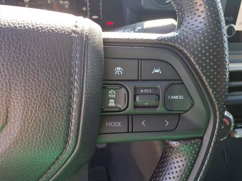 Used 2025 Toyota Tacoma SR AWD/4WD image 24