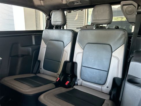 Used 2022 Ford Bronco Wildtrak image 38