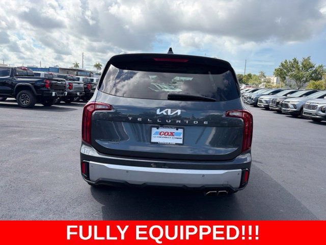 Used 2023 Kia Telluride S w/ S Sunroof Package FWD image 5