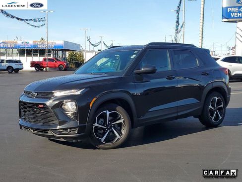 Used 2022 Chevrolet TrailBlazer RS w/ Sun and Liftgate Package image 1