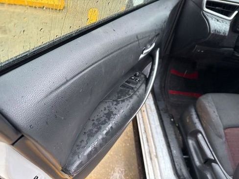 Used 2023 Toyota Corolla SE image 15