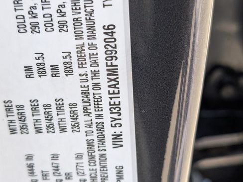 Used 2021 Tesla Model 3 Standard Range Plus RWD image 22