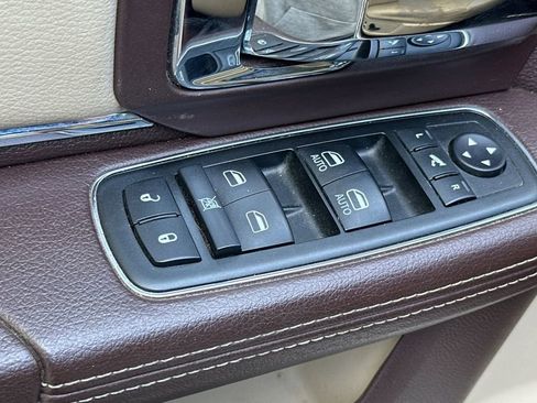 Used 2014 RAM 1500 Laramie w/ Convenience Group image 11